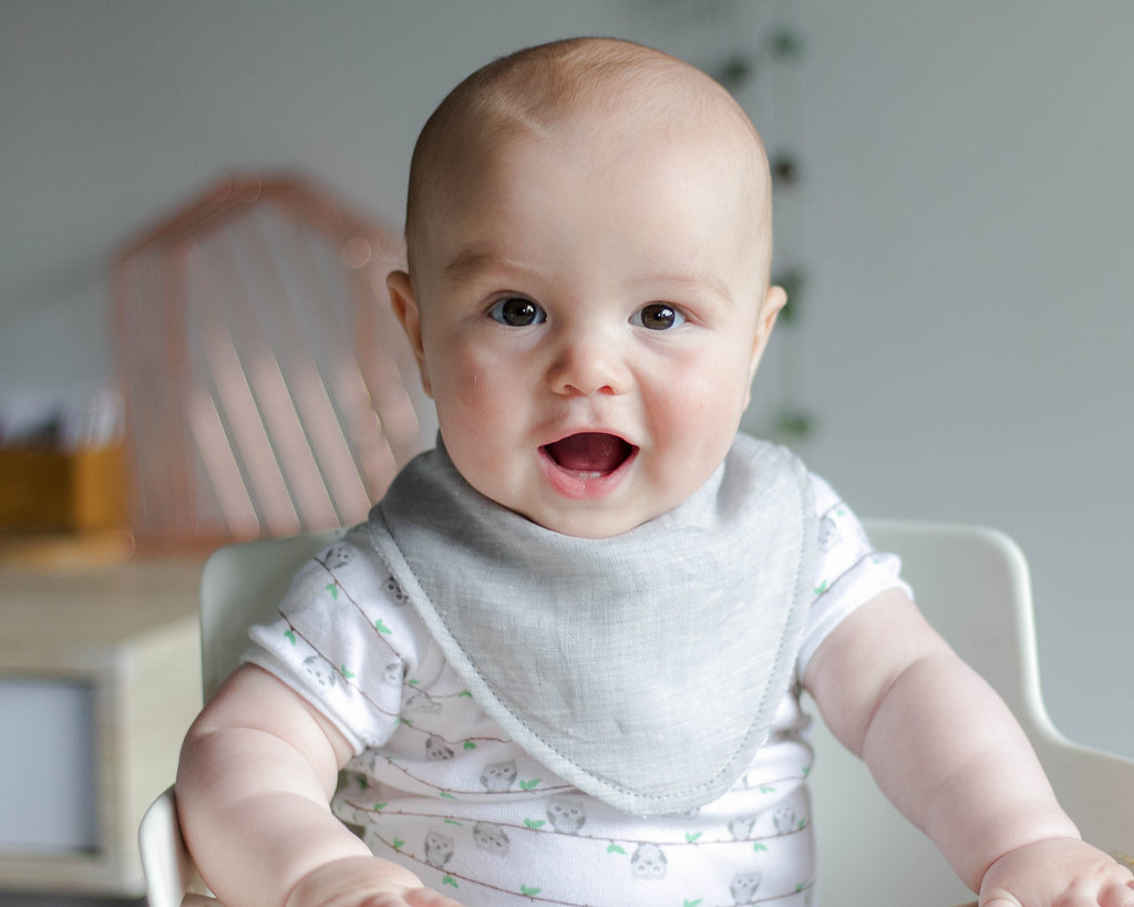 Bandana Bib - Linen - Pebble